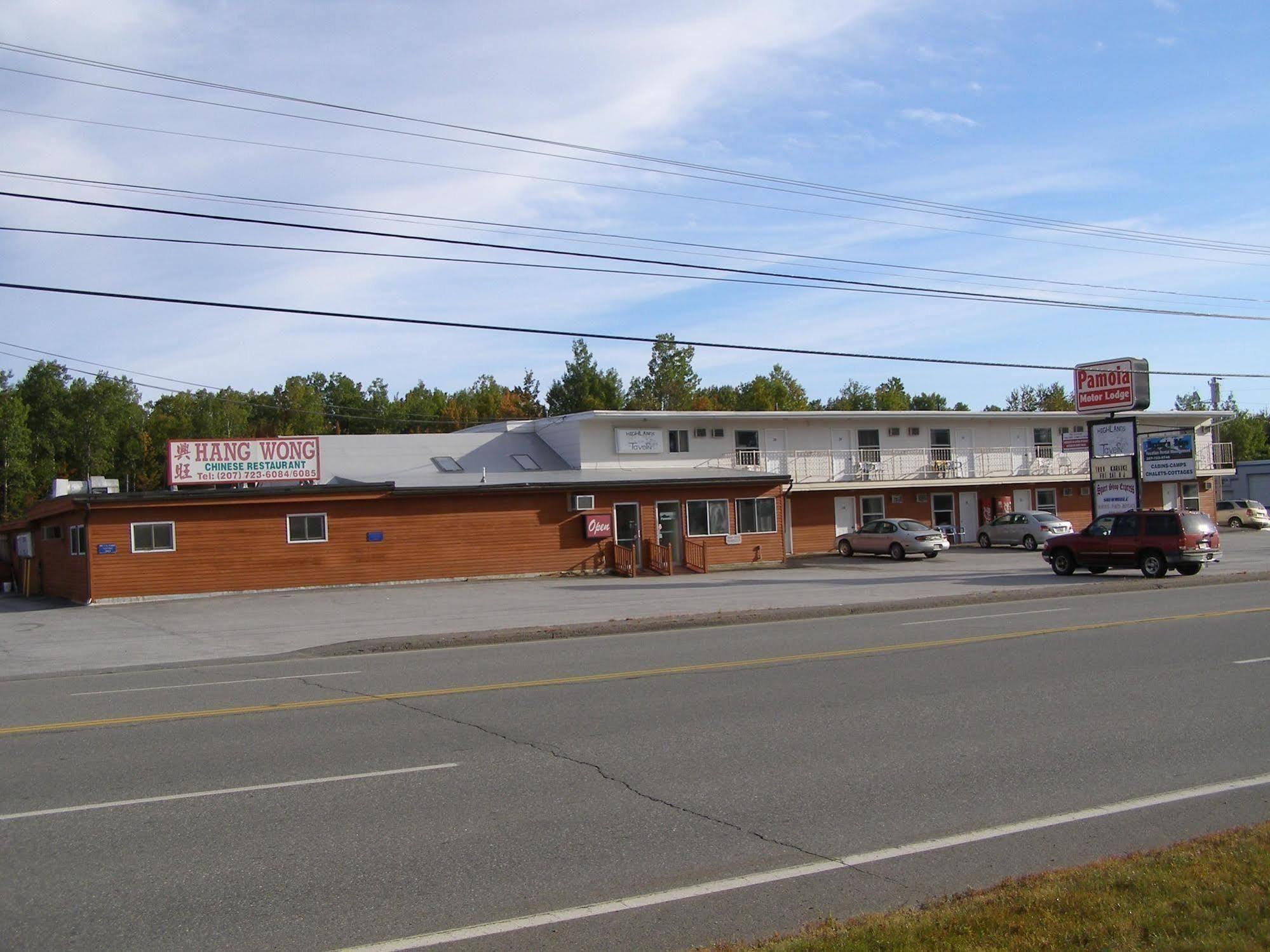 Pamola Motor Lodge Millinocket Exterior photo